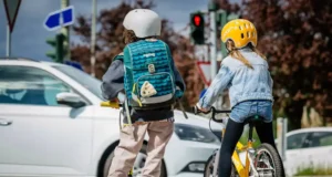 Elterntaxis stellen eine große Gefahr dar