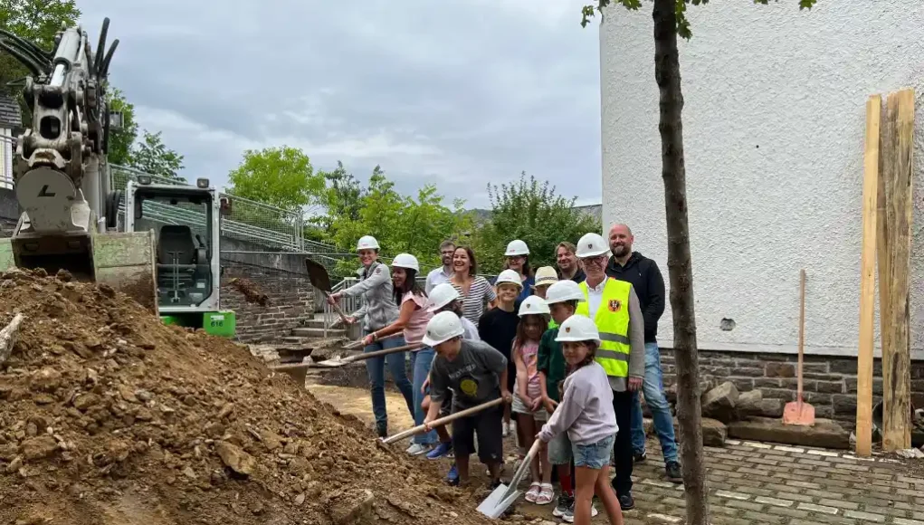 Spatenstich - Grundschule Boppard Spatenstich - Grundschule Boppard