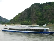 Große schwimmende Weinprobe auf dem Rhein Rheinschiff Elegance