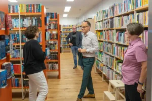Staatssekretär Dr. Denis Alt in Stadtbibliothek Boppard