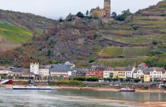 Viele Fähren haben ihren Betrieb wieder aufgenommen Fähren Mittelrhein