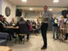 Neue Quiz-Freunde beim Kneipen-Quiz Neue Quiz-Freunde beim Kneipen-Quiz