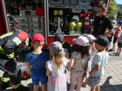 Feuerwehr besucht Kita in Boppard-Weiler
