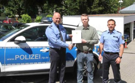 Polizei Boppard: Verleihung Bürgerurkunde